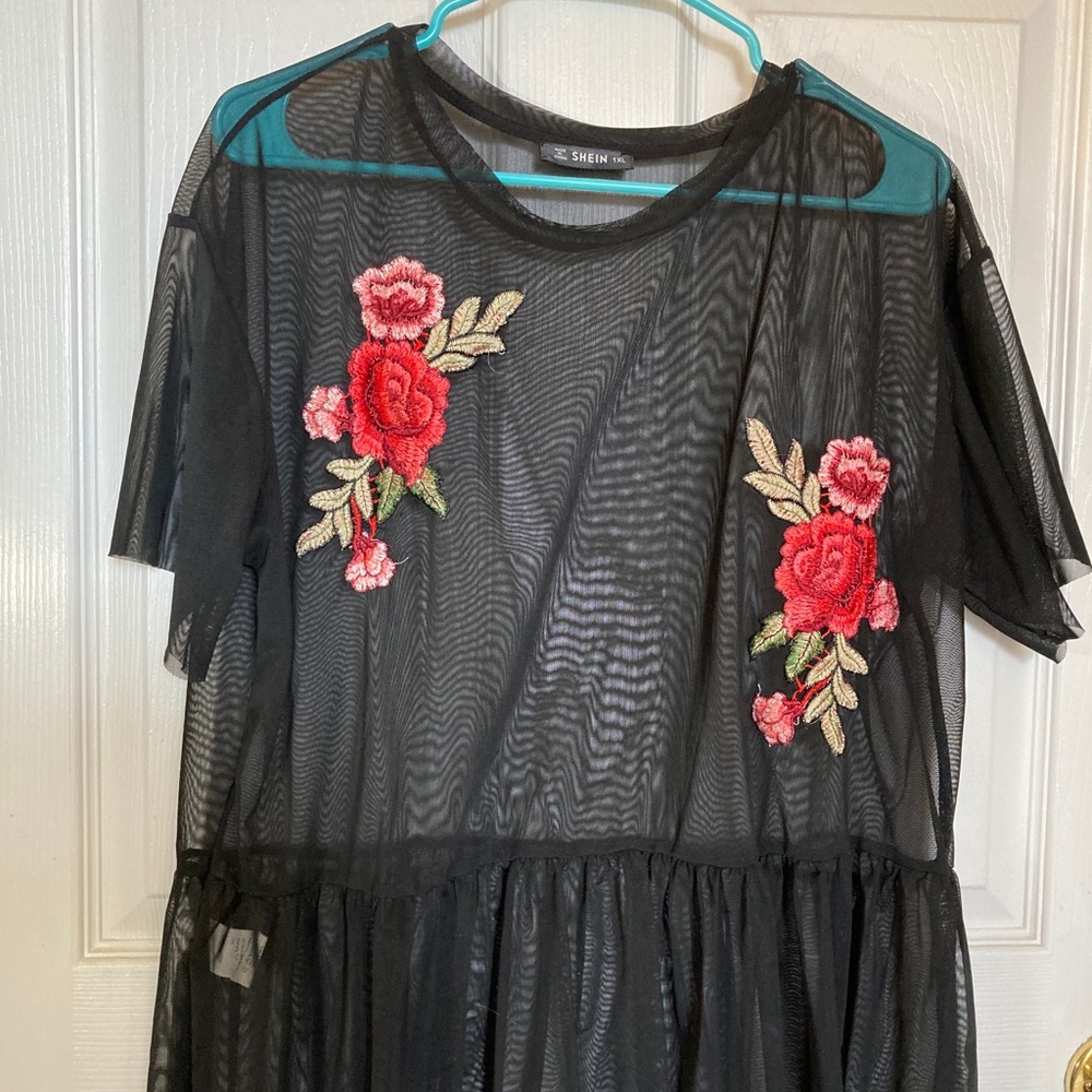 Black Mesh Embroidery Floral Top